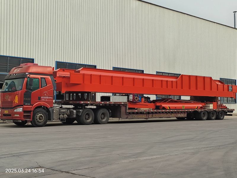 通用橋式起重機 QDXX32/5t—19.5m 電動單梁橋式起重機 2臺 LD10t—16.5m 制作完成，發(fā)往河北石家莊交付客戶使用。