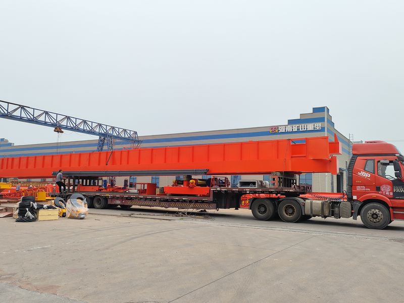 通用橋式起重機 QDXX32/5t—27.7m 制作完成，發(fā)往陜西省銅川市交付客戶使用。