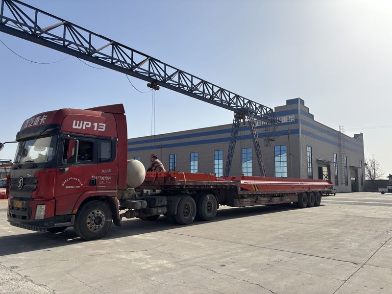 電動單梁起重機(jī) LD3t-12.65m   LD3t-11.17m LD3t-13.76m   LD3t-4.71m   LD3t-3.6m LD3t-13.76m   制作完成 裝車發(fā)出